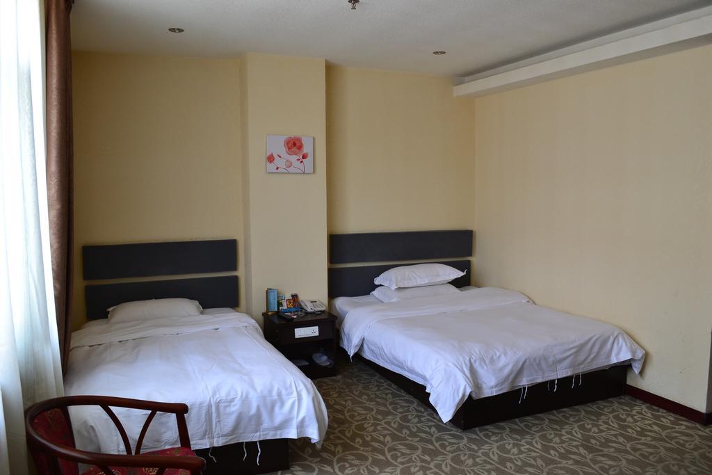 Changchun Jiafeng Business Hotel Zimmer foto